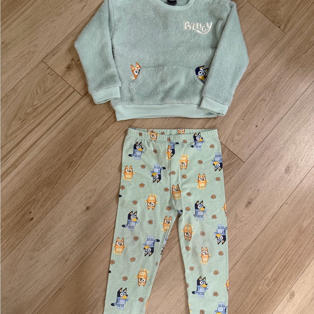 Bluey and Bingo Matching Set for girls - Cozy Pullover & Printed Leggings